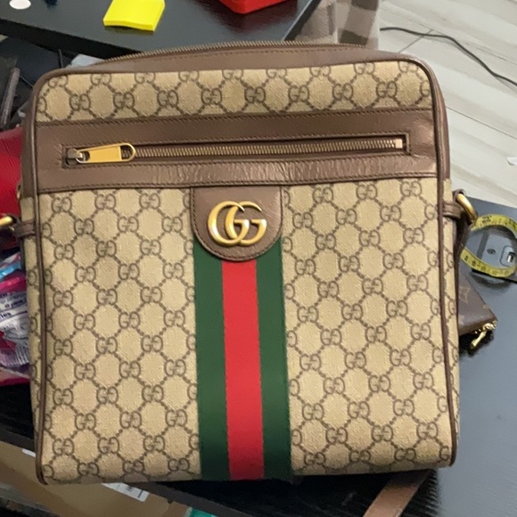 Gucci Crossbody - Picture 1 of 1